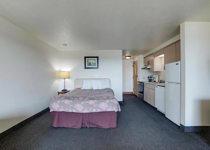 Surfside Resort