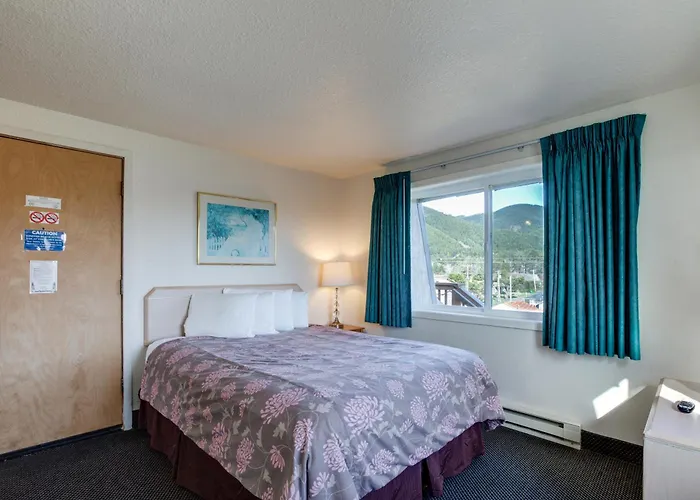 Surfside Resort